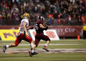 Leyu Sport登录入口-加拿大队在赛制中的表现：如何调整战术应对不同对手，加拿大队与中国队